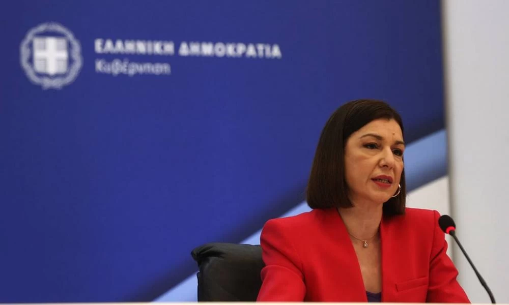 Πελώνη: Οι ανεμβολίαστοι θα έχουν περιορισμούς
